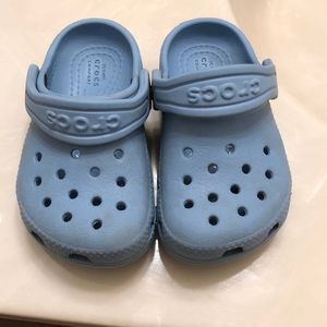 Blue crocs toddler size 5